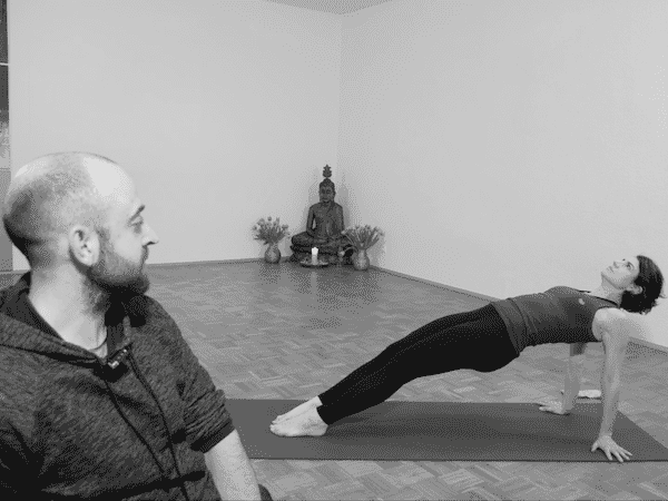 Online Yoga Videos & Übungen für Fortgeschrittene, Geübte, Erfahrene, Online Yoga Kurse für Fortgeschrittene, Geübte, Erfahrene, Haltungen der 1. Serie des Ashtanga Yoga