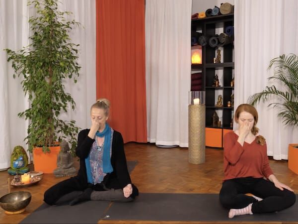 Online Yoga Videos & Übungen für Fortgeschrittene, Geübte, Erfahrene, Online Yoga Kurse für Fortgeschrittene, Geübte, Erfahrene, Atem, Atmung, Pranayama
