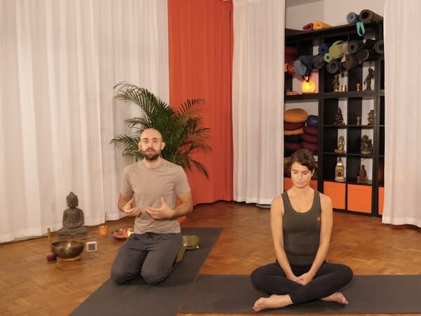 Online Yoga Videos & Übungen für Fortgeschrittene, Geübte, Erfahrene, Online Yoga Kurse für Fortgeschrittene, Geübte, Erfahrene, Atem, Atmung, Pranayama