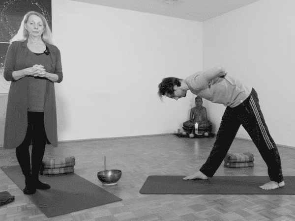 Yoga lernen, Yoga für Anfänger, Yoga Übungen für Anfänger, Yoga Kurs für Anfänger, Yoga Übungen für zu Hause, Yoga Videos für Anfänger