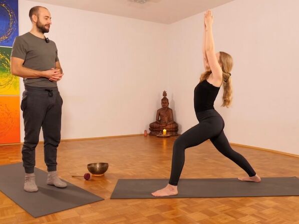 Yoga lernen, Yoga für Anfänger, Yoga Übungen für Anfänger, Yoga Kurs für Anfänger, Yoga Übungen für zu Hause, Yoga Videos für Anfänger