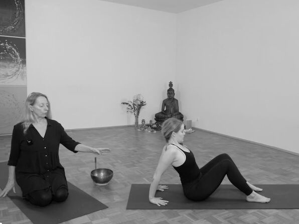 Yoga lernen, Yoga für Anfänger, Yoga Übungen für Anfänger, Yoga Kurs für Anfänger, Yoga Übungen für zu Hause, Yoga Videos für Anfänger