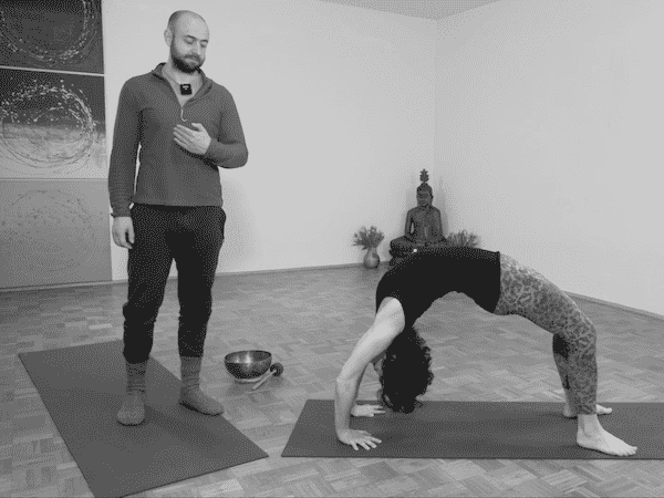 Online Yoga Videos & Übungen für Fortgeschrittene, Geübte, Erfahrene, Online Yoga Kurse für Fortgeschrittene, Geübte, Erfahrene, Haltungen der 1. Serie des Ashtanga Yoga